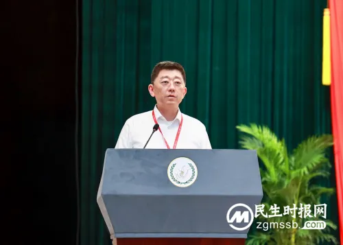 稳中求进、守正创新,扬子江药业集团坚定不移走高质量发展道路 稳中求进、守正创新,扬子江药业集团坚定不移走高质量发展道路