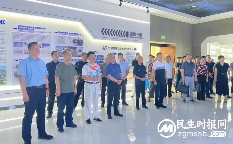 开展国防教育 激发干事豪情丨市住建局开展“八一”建军节活动