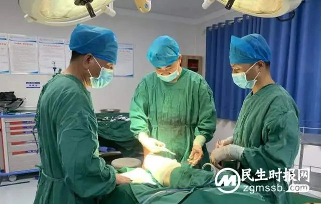 【莲乡卫健党旗红】走近“第一书记”——湘潭县人民医院王彪、蔡智、左磊