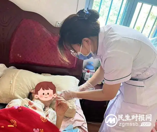 【莲乡卫健党旗红】走近“第一书记”——湘潭县人民医院王彪、蔡智、左磊