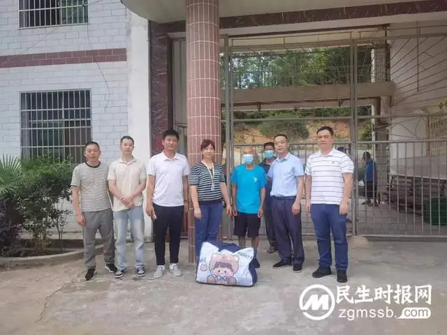 【心连心走基层、面对面解难题】多部门接力救助，帮助离家24年的耄耋老人落叶归根