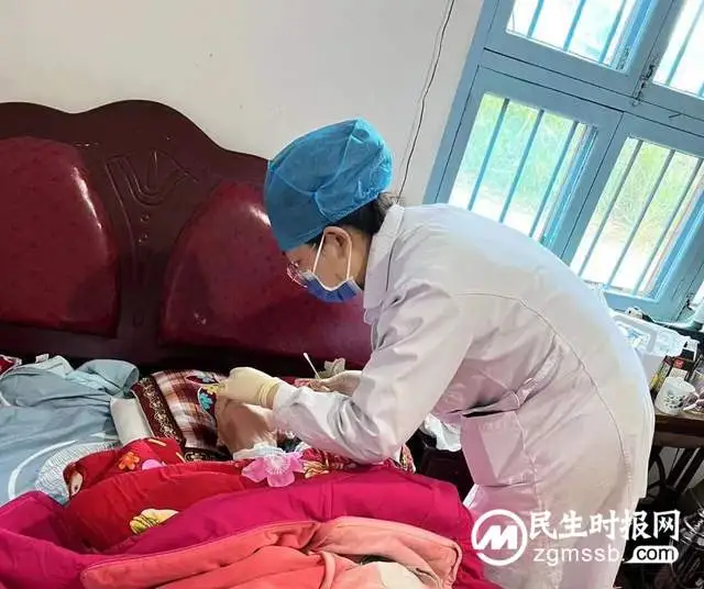 【莲乡卫健党旗红】走近“第一书记”——湘潭县人民医院王彪、蔡智、左磊