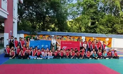 曲靖师范学院美术学院到罗平县大水井乡金歹完小开展 2023年“推普助力乡村振兴”志愿者实践活动