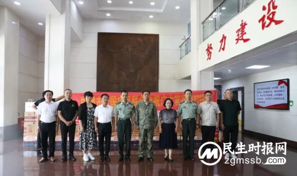 “八一”慰问 鱼水情深