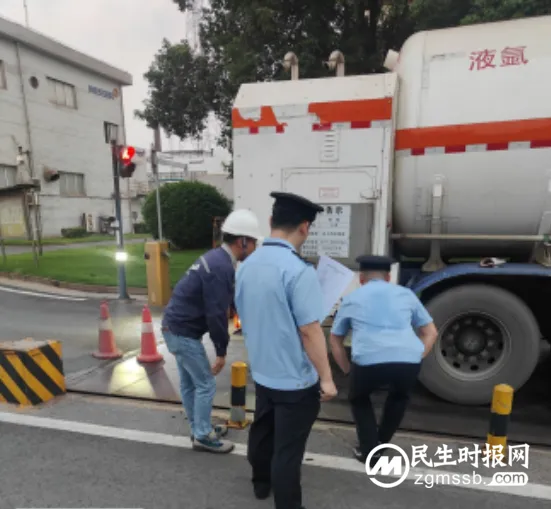 安全是最优质的营商环境 湘潭交通执法部门巧执法、优服务、保安全 安全是最优质的营商环境 湘潭交通执法部门巧执法、优服务、保安全
