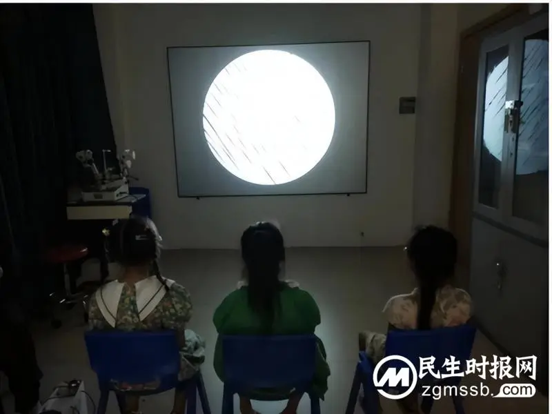 【视功能训练】视功能问题引起的阅读困难和视疲劳,可严重影响我们的工作和孩子的学习 【视功能训练】视功能问题引起的阅读困难和视疲劳,可严重影响我们的工作和孩子的学习
