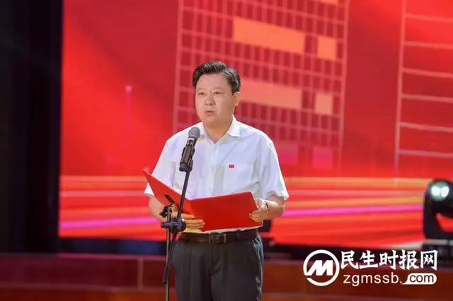 湘潭市举行庆祝第六个医师节暨“医者红”党建文化展演