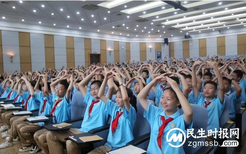 湘潭市益智中学开展2023级七年级学生入学安全教育活动