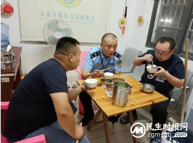 湘潭:解决群众“心头事” 带动为民服务“大提升” 湘潭:解决群众“心头事” 带动为民服务“大提升”