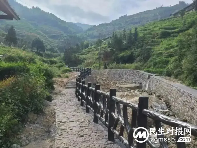 百日会战丨锦旗书信致谢意 铁军担当“建”真情 百日会战丨锦旗书信致谢意 铁军担当“建”真情