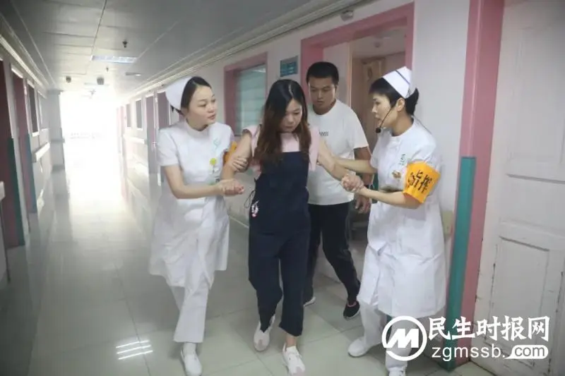 防患于未”燃”:2023年全市卫生健康系统消防应急疏散演练在湘潭市中心医院举行 防患于未”燃”:2023年全市卫生健康系统消防应急疏散演练在湘潭市中心医院举行