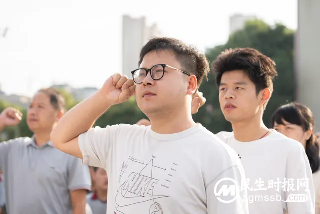 奋楫逐浪，共赴未来——湘潭凤凰中学2023年秋季开学典礼暨第39个教师节庆祝仪式