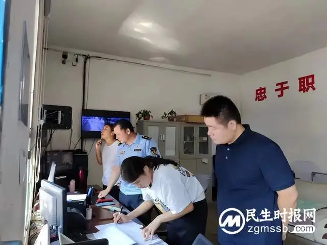 联合执法“治”源头 湘潭交通执法部门深入企业开展检查