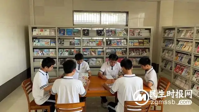 培养阅读习惯，打造潭中书香校园