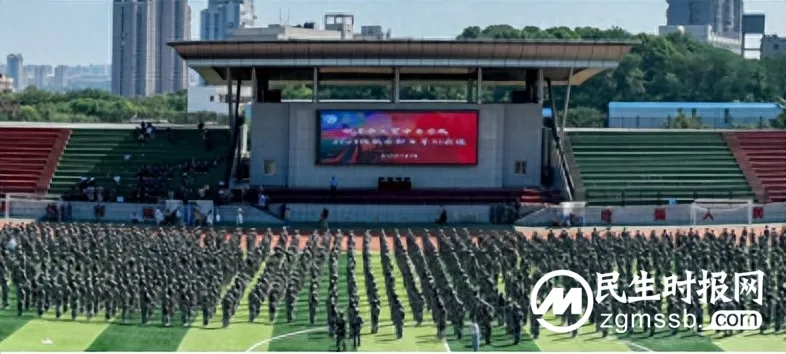 飒爽英姿致青春 湘潭市工贸中专举行2023级学生军训结营仪式