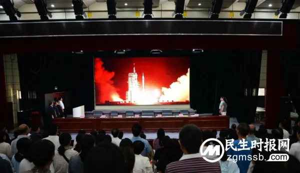 成绩骄人再接再厉 凝心聚力铸梦前行 ——涉县一中召开新学期教育教学工作部署会