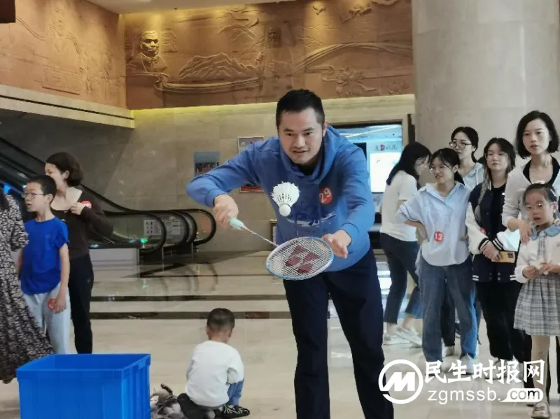 “爱卫新征程,健康中国行” ——湘潭市资规局羽毛球趣味活动精彩举行 “爱卫新征程,健康中国行” ——湘潭市资规局羽毛球趣味活动精彩举行
