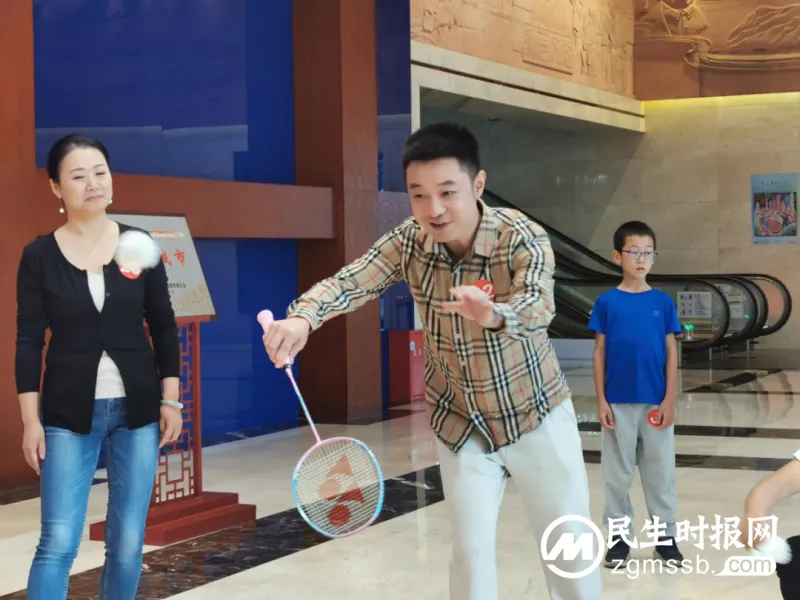 “爱卫新征程,健康中国行” ——湘潭市资规局羽毛球趣味活动精彩举行 “爱卫新征程,健康中国行” ——湘潭市资规局羽毛球趣味活动精彩举行