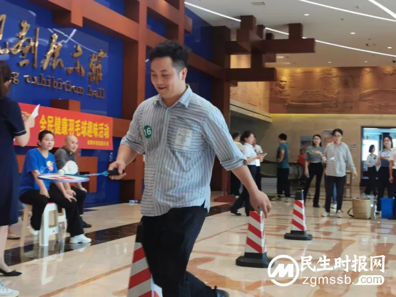 “爱卫新征程,健康中国行” ——湘潭市资规局羽毛球趣味活动精彩举行 “爱卫新征程,健康中国行” ——湘潭市资规局羽毛球趣味活动精彩举行