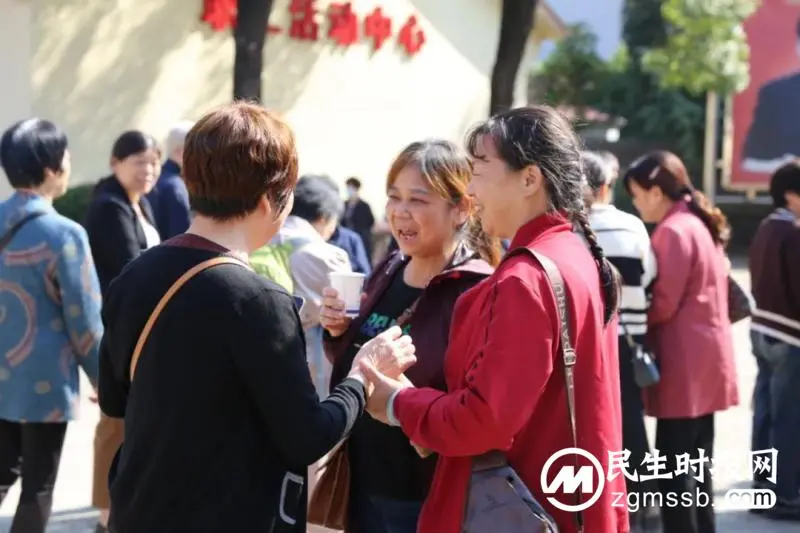 【浓浓敬老情 】湘潭县人民医院召开重阳节座谈会 【浓浓敬老情 】湘潭县人民医院召开重阳节座谈会