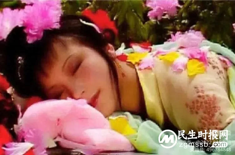 唯大英雄能本色，是真名士自风流