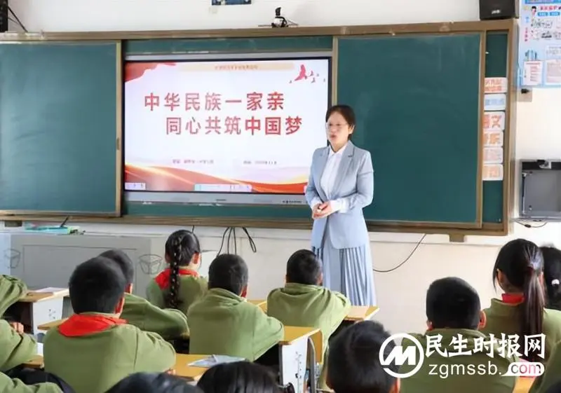 示范引领展风采| 湘潭市一中副校长潘益民、思政课教师黎立阳参加湘潭市知联会市直教育分会送教下乡活动 示范引领展风采| 湘潭市一中副校长潘益民、思政课教师黎立阳参加湘潭市知联会市直教育分会送教下乡活动