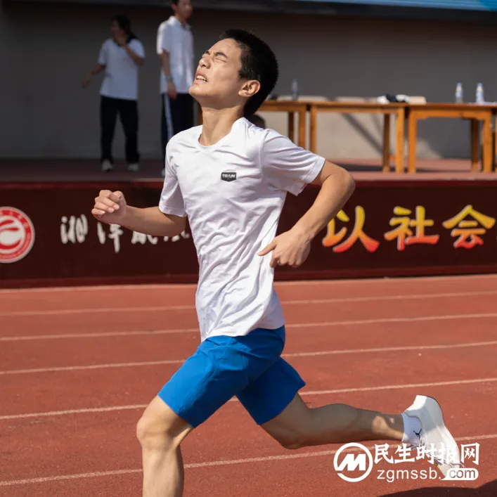 悦动青春，当“燃”不让——2023年湘潭凤凰中学校园运动会
