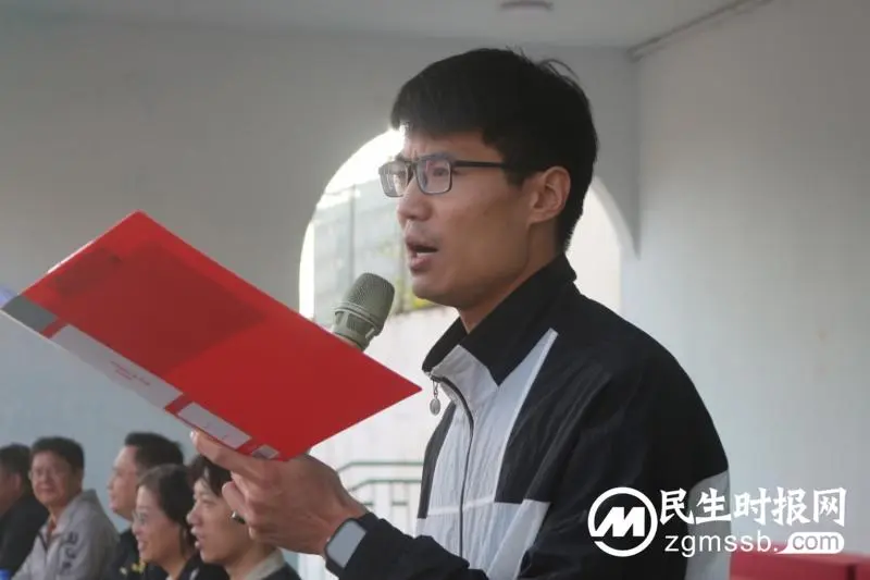 凌云赛场亮风采 斗志昂扬向未来 ——记湘机中学第四十九届田径运动会盛大开幕仪式 凌云赛场亮风采 斗志昂扬向未来 ——记湘机中学第四十九届田径运动会盛大开幕仪式