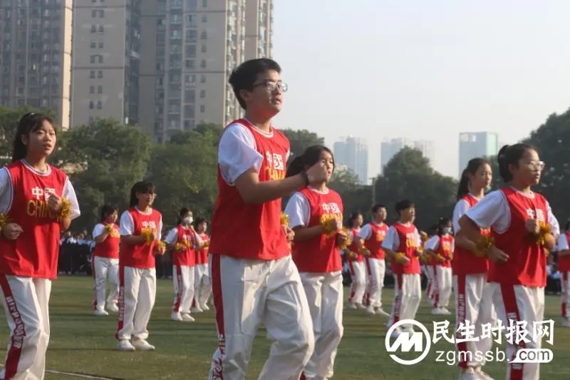 凌云赛场亮风采 斗志昂扬向未来 ——记湘机中学第四十九届田径运动会盛大开幕仪式 凌云赛场亮风采 斗志昂扬向未来 ——记湘机中学第四十九届田径运动会盛大开幕仪式