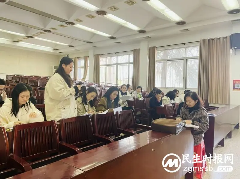 湘潭市教科院来益智中学进行“新中考”主题教学视导活动 湘潭市教科院来益智中学进行“新中考”主题教学视导活动