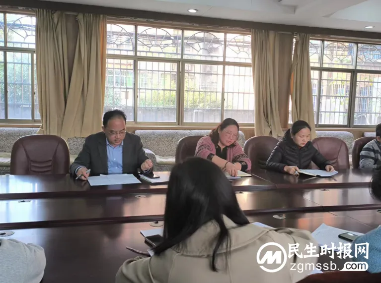 学情分析指方向 不忘初心再启航 ——湘潭市第十六中学召开初二年级期中学情分析会 学情分析指方向 不忘初心再启航 ——湘潭市第十六中学召开初二年级期中学情分析会