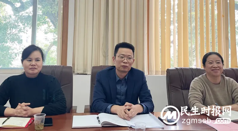 派驻市教育局纪检监察组 组长赵海泉同志带队来我校督查工作 派驻市教育局纪检监察组 组长赵海泉同志带队来我校督查工作