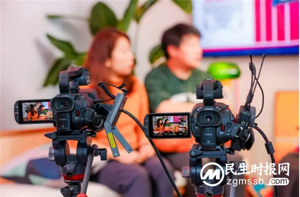 佳直播x CPA：助力播客视频化，紧抓耳朵经济浪潮