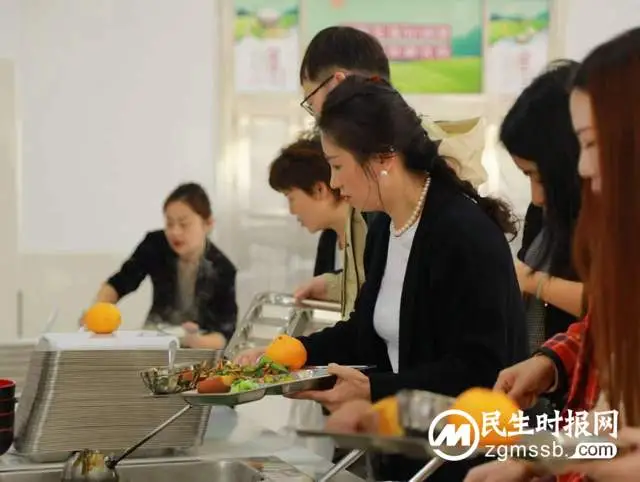与“食”俱进 湘潭联通食堂升级展新颜 打造用餐“心”环境
