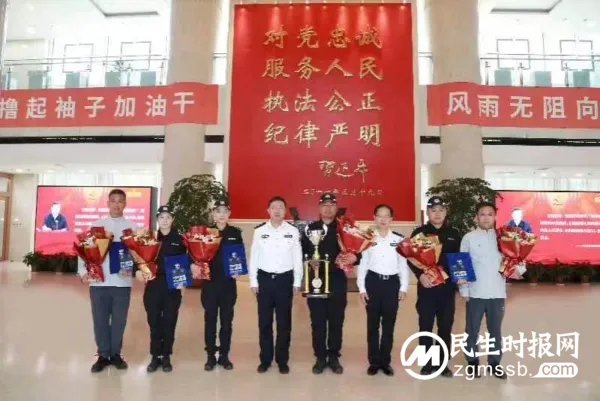 绽放在警营中的“玫瑰” 踏梦而行 不负韶华 ——记邯郸市公安局特警支队邢玉肖