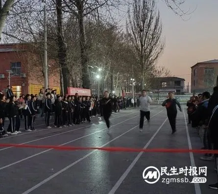 耕耘于分秒,收获于细微——魏县第十二中学2023冬季田径运动会圆满落幕