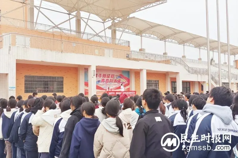 呵护眼睛 点亮心灵之窗 ——长沙市一中九华中学开展青少年近视防控科普讲座 呵护眼睛 点亮心灵之窗 ——长沙市一中九华中学开展青少年近视防控科普讲座