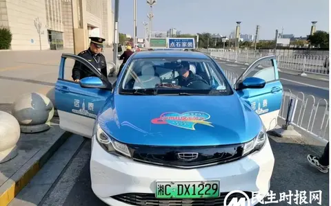 “流动窗口”传递文明新风 扮靓湘潭城市“颜值”