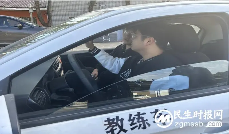 开启低碳学车新模式! 湘潭首批新能源教练车辆投入使用 开启低碳学车新模式! 湘潭首批新能源教练车辆投入使用