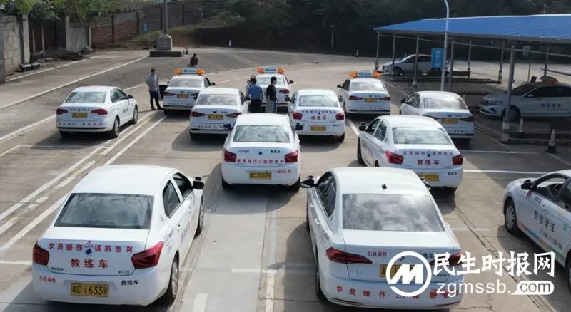 开启低碳学车新模式! 湘潭首批新能源教练车辆投入使用 开启低碳学车新模式! 湘潭首批新能源教练车辆投入使用
