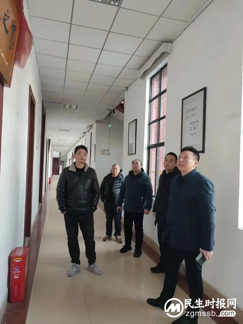 湘潭市一中党委书记刘美红带领团队开展冬季安全隐患排查工作 湘潭市一中党委书记刘美红带领团队开展冬季安全隐患排查工作