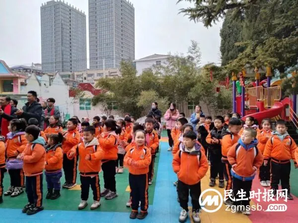 涉县爱国拥军联合会“军民一家亲 携手迎新春”联谊活动在小天使幼儿园举办
