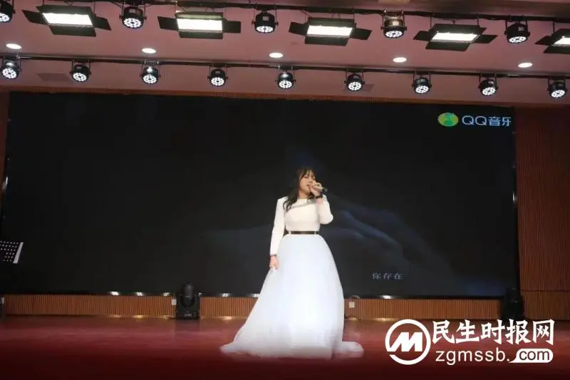“英”韵飞扬 “音”你闪耀 //湘潭市第三中学2023年第四届校园歌手大赛暨英语风采大赛决赛圆满结束 “英”韵飞扬 “音”你闪耀 //湘潭市第三中学2023年第四届校园歌手大赛暨英语风采大赛决赛圆满结束