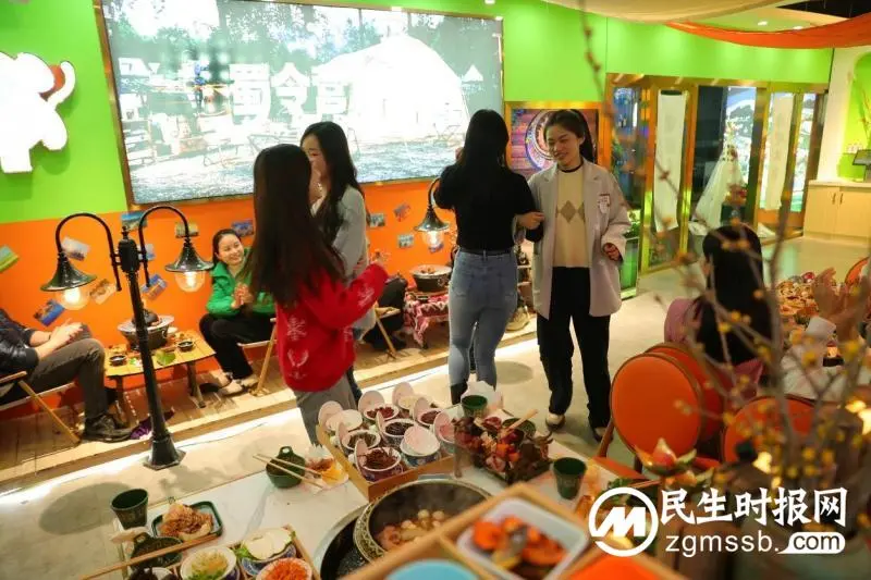 品味美食的力量：蜀令营涮烤火锅趴，给生活充上满满活力