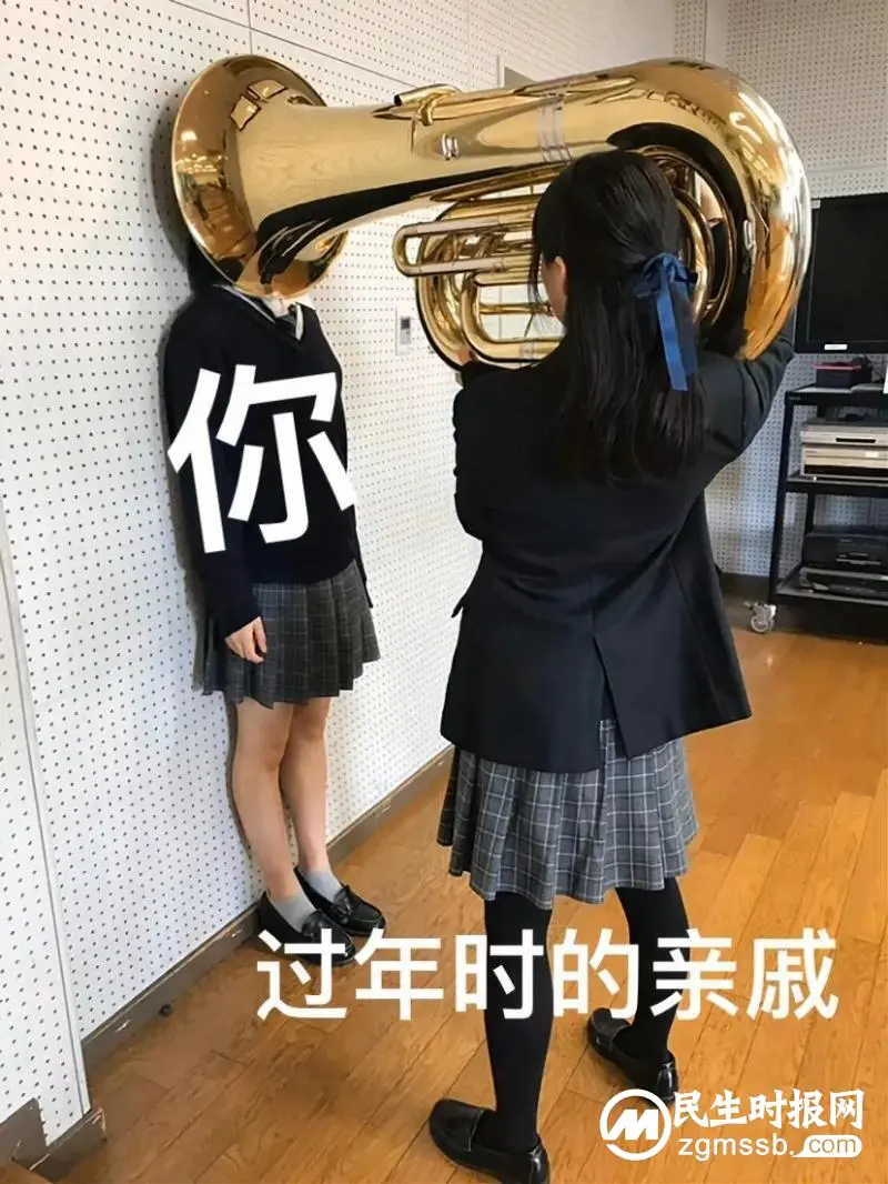 最近的年轻人,开始流行当“过年主理人”
