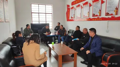 一件纠纷六次调解 两面锦旗获群众点赞