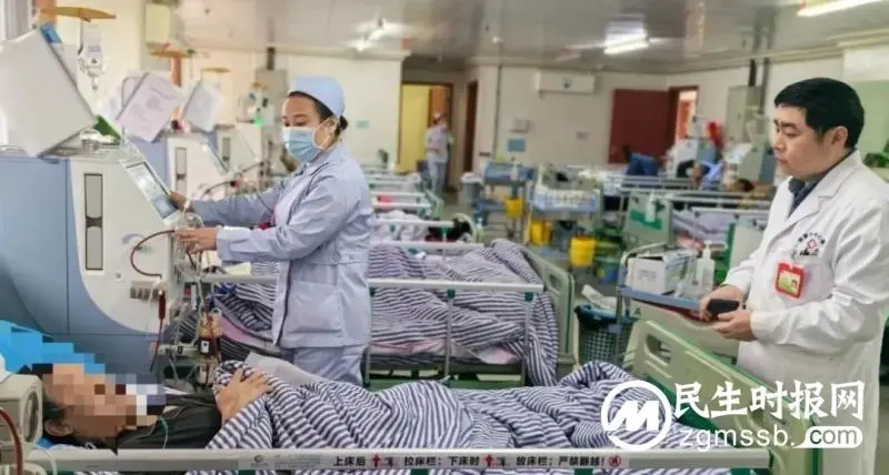 春节我在岗:坚守“医”线,为生命守岁 春节我在岗:坚守“医”线,为生命守岁