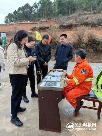 云南省森林草原防灭火检查组到巧家县检查防灭火工作