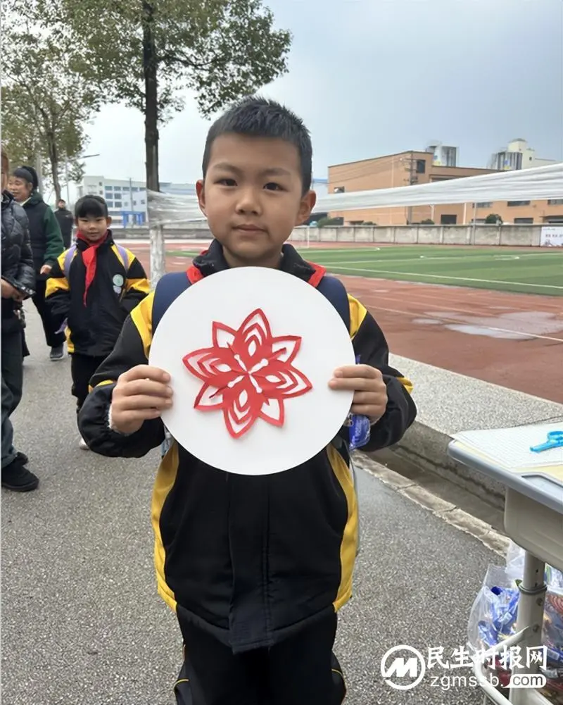 新学期“龙”重启航啦 新学期“龙”重启航啦