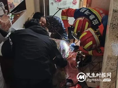 洗脸架钢筋直插脖颈,曲靖麒麟消防紧急救援